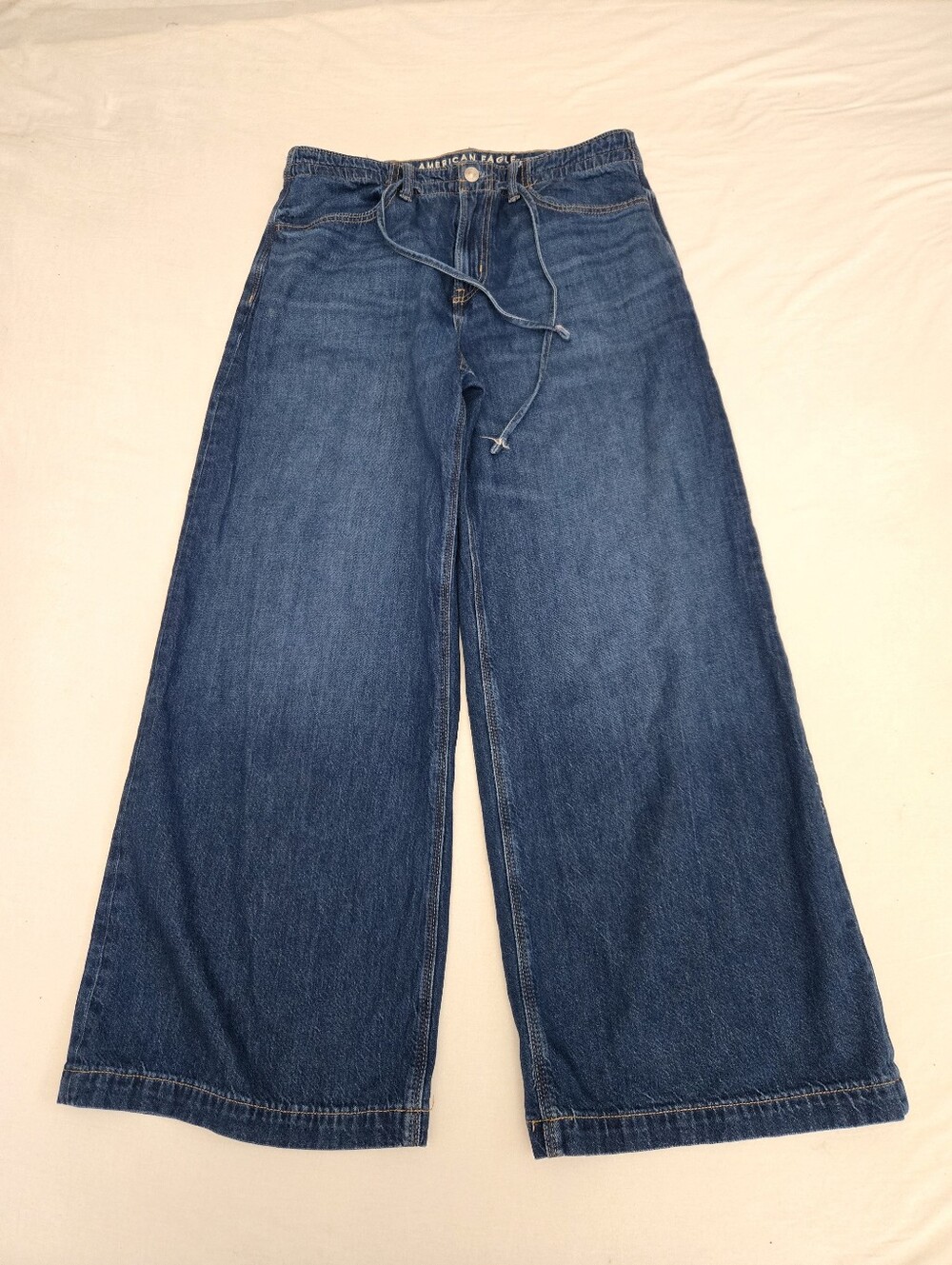 American Eagle Low Rise Ultra Wide Leg Jeans Blue Wash Size 6